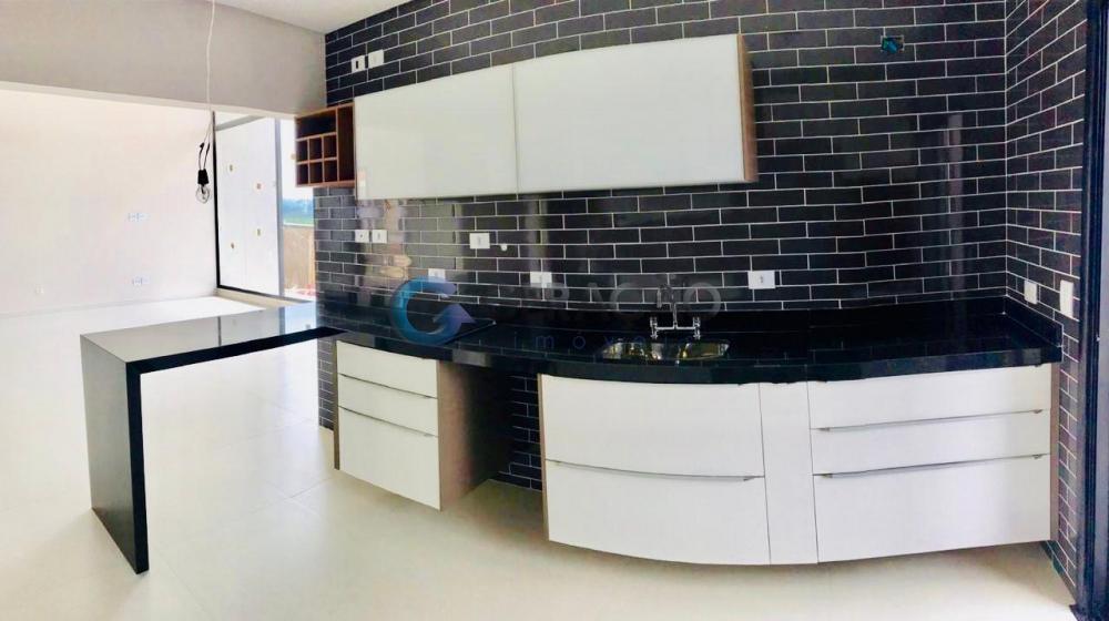 Comprar Casa / Condomínio em São José dos Campos apenas R$ 1.040.000,00 - Foto 3 Comprar Casa / Condomínio em São José dos Campos apenas R$ 1.040.000,00 - Foto 3