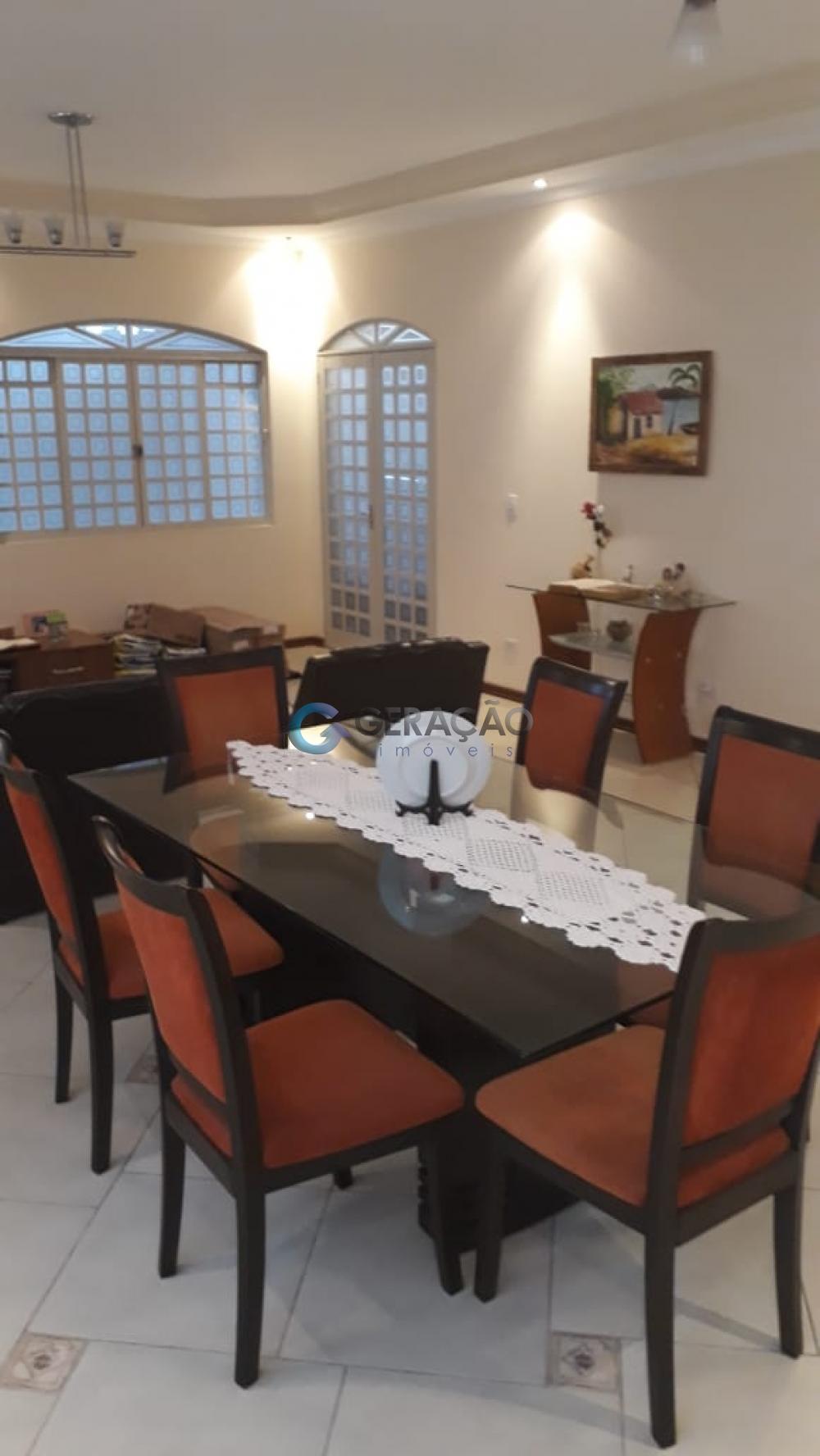 Comprar Casa / Sobrado em São José dos Campos apenas R$ 850.000,00 - Foto 3 Comprar Casa / Sobrado em São José dos Campos apenas R$ 850.000,00 - Foto 3
