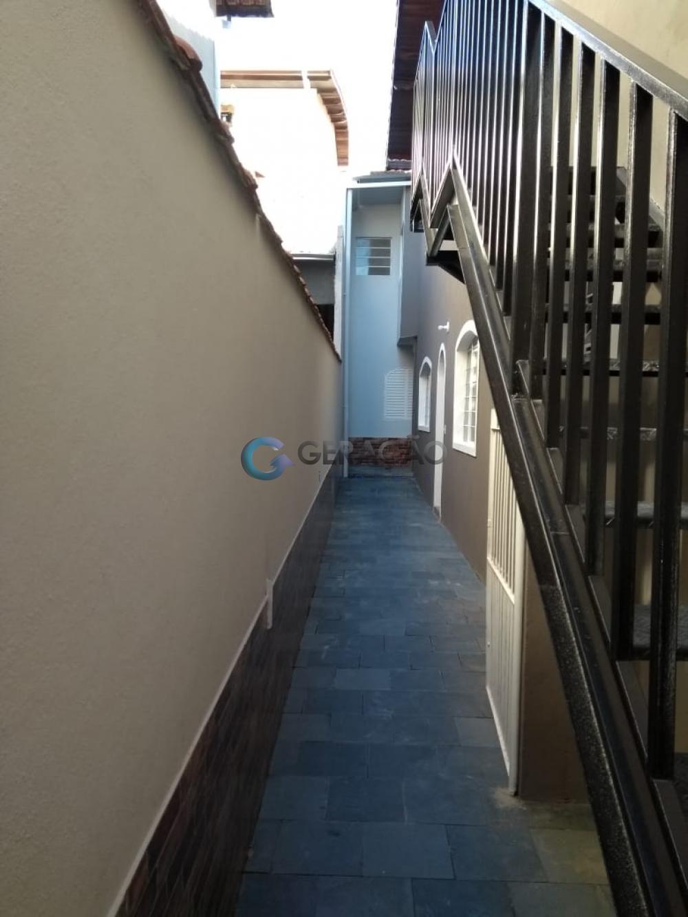 Alugar Casa / Padrão em São José dos Campos apenas R$ 1.050,00 - Foto 4 Alugar Casa / Padrão em São José dos Campos apenas R$ 1.050,00 - Foto 4