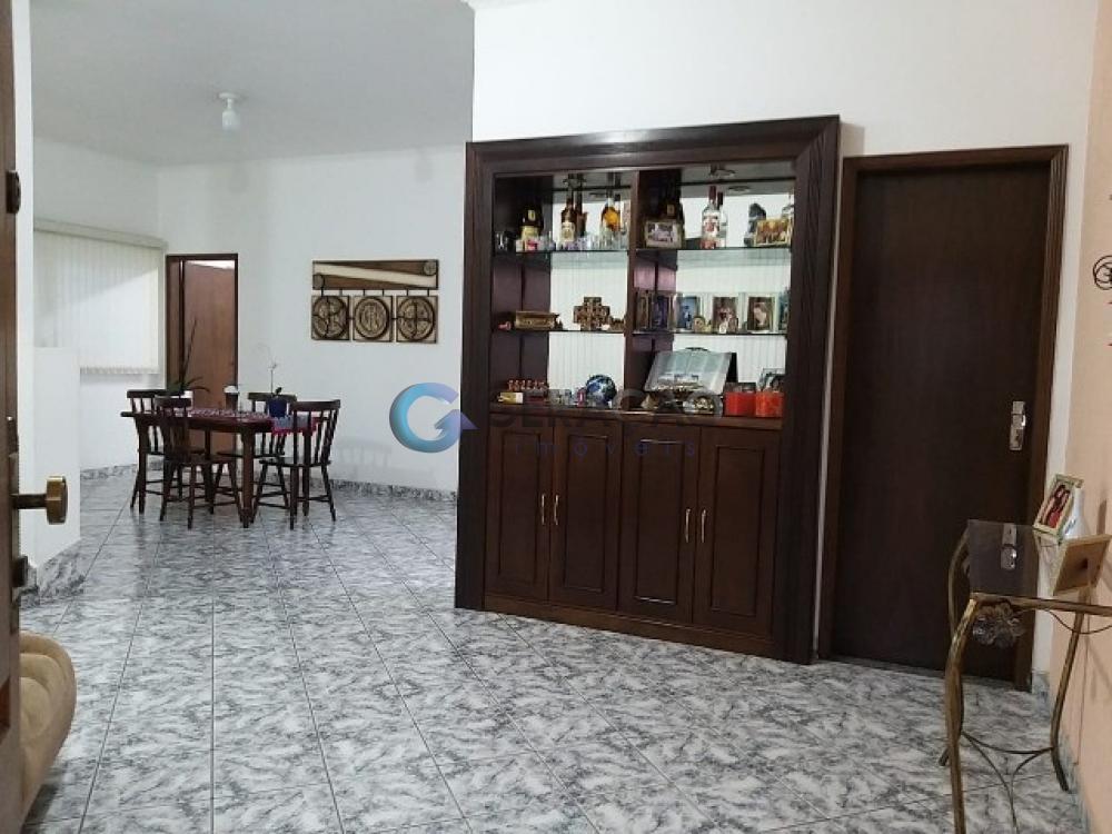 Comprar Casa / Padrão em São José dos Campos apenas R$ 625.000,00 - Foto 9 Comprar Casa / Padrão em São José dos Campos apenas R$ 625.000,00 - Foto 9