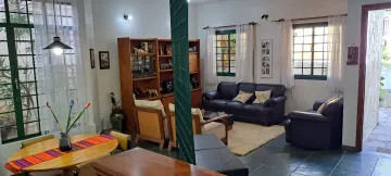 Casa/sobrado para venda com 05 Dorm., 02 suítes e piscina - 735m² no Jardim das Colinas.