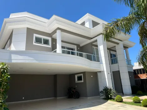 Casa/ sobrado em condomínio para venda com 4 quartos e 3 vagas de garagem com 400m² - Jardim do Golfe