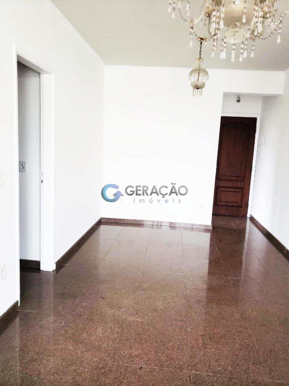Alugar Apartamento / Padrão em São José dos Campos R$ 1.500,00 - Foto 4