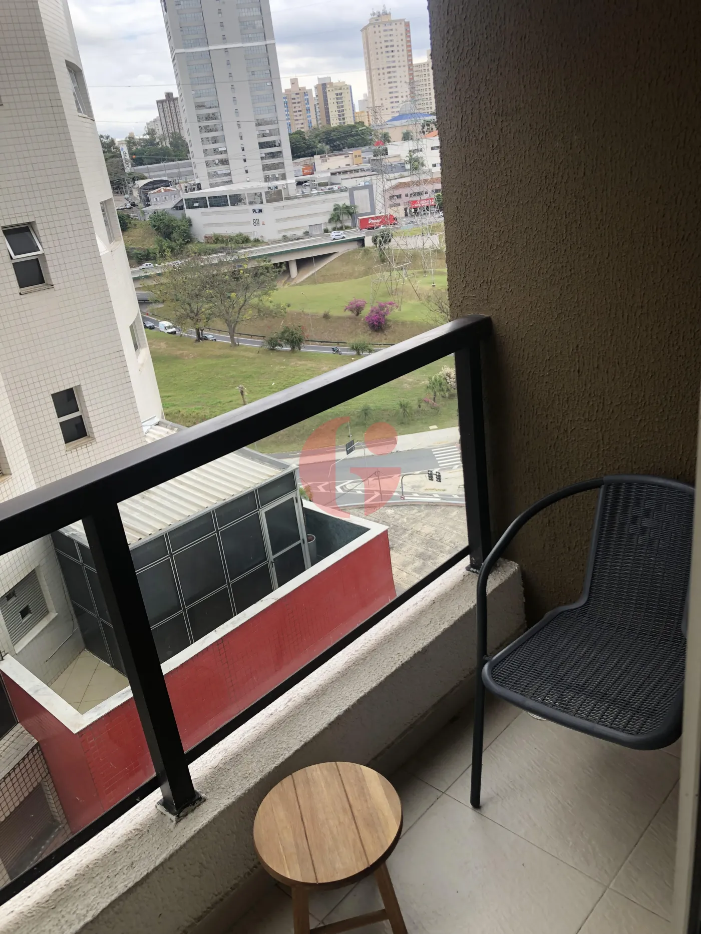 Alugar Apartamento / Padrão em São José dos Campos R$ 2.100,00 - Foto 2