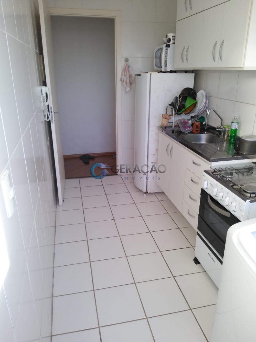 Comprar Apartamento / Padrão em São José dos Campos R$ 240.000,00 - Foto 4