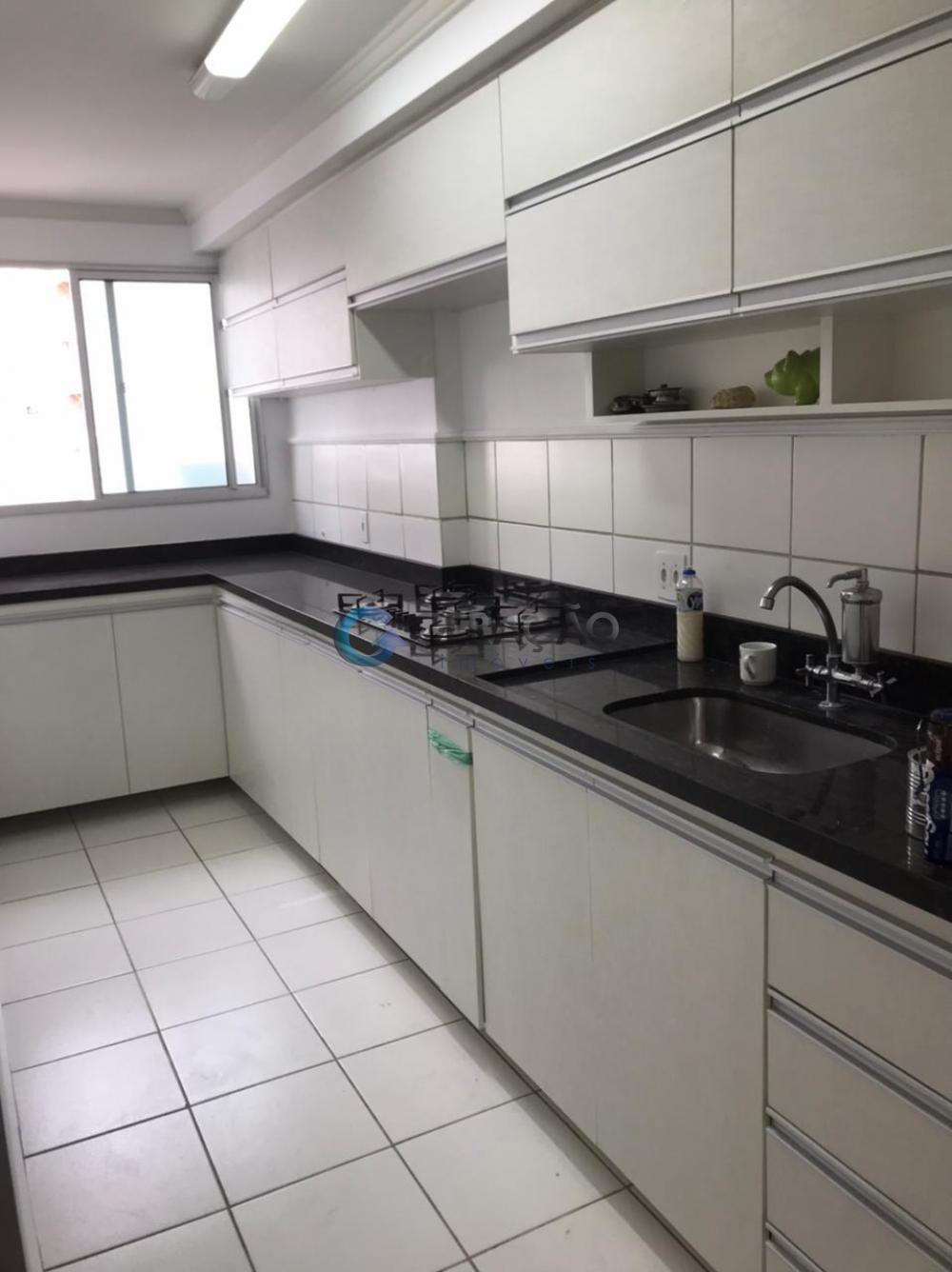 Comprar Apartamento / Cobertura em São José dos Campos R$ 385.000,00 - Foto 1