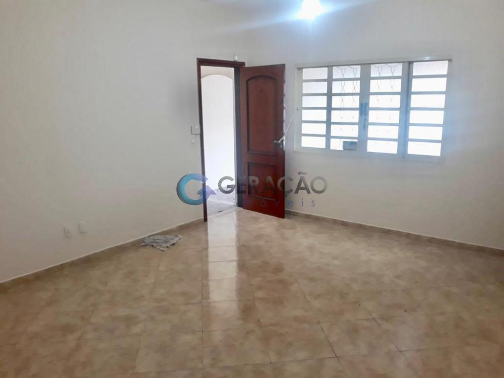 Comprar Casa / Padrão em São José dos Campos R$ 810.000,00 - Foto 1