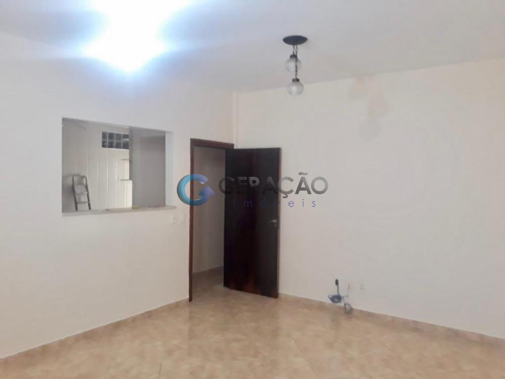 Comprar Casa / Padrão em São José dos Campos R$ 810.000,00 - Foto 2