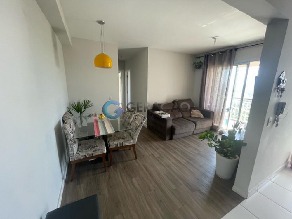 Comprar Apartamento / Padrão em São José dos Campos R$ 380.000,00 - Foto 2