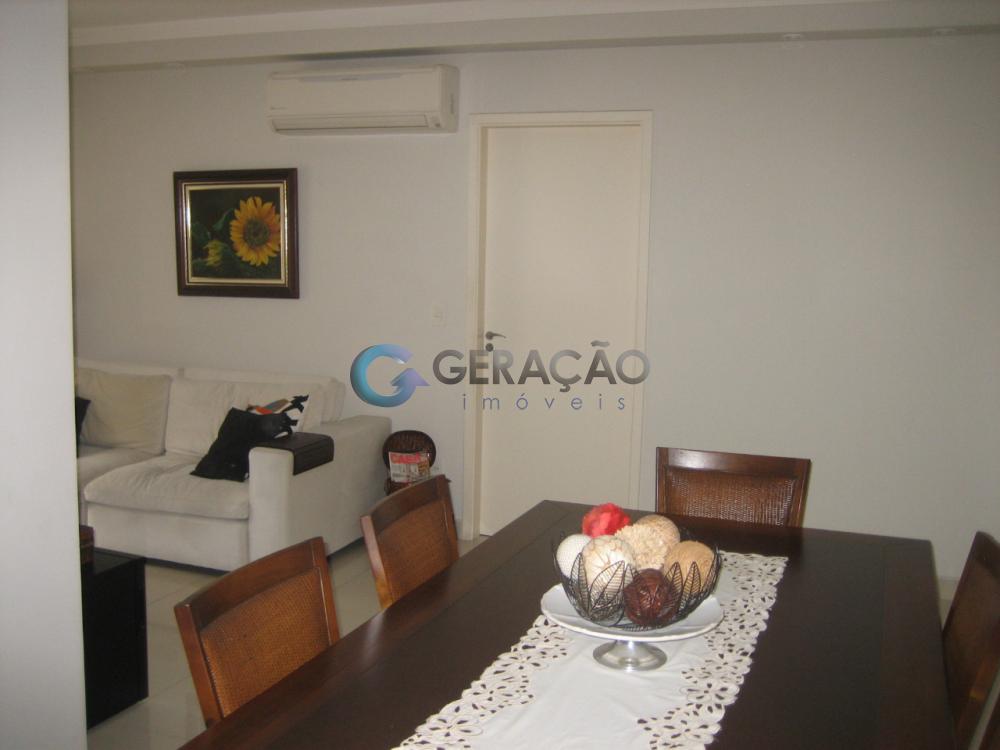 Comprar Apartamento / Padrão em São José dos Campos R$ 690.000,00 - Foto 2