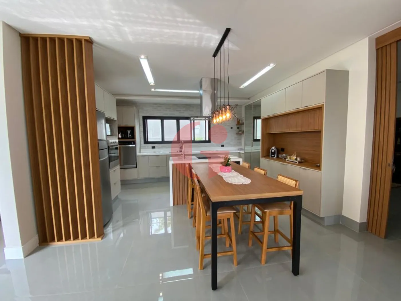 Alugar Casa / Condomínio em São José dos Campos R$ 18.000,00 - Foto 6