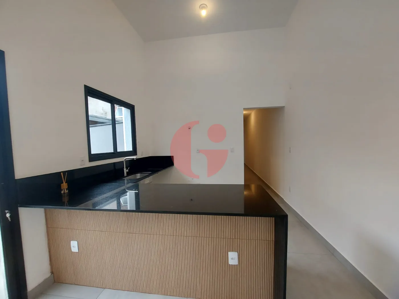Comprar Casa / Padrão em São José dos Campos R$ 800.000,00 - Foto 2