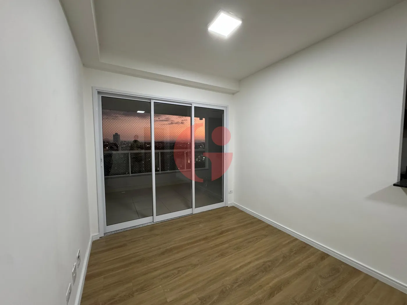 Comprar Apartamento / Padrão em Jacareí R$ 585.000,00 - Foto 2