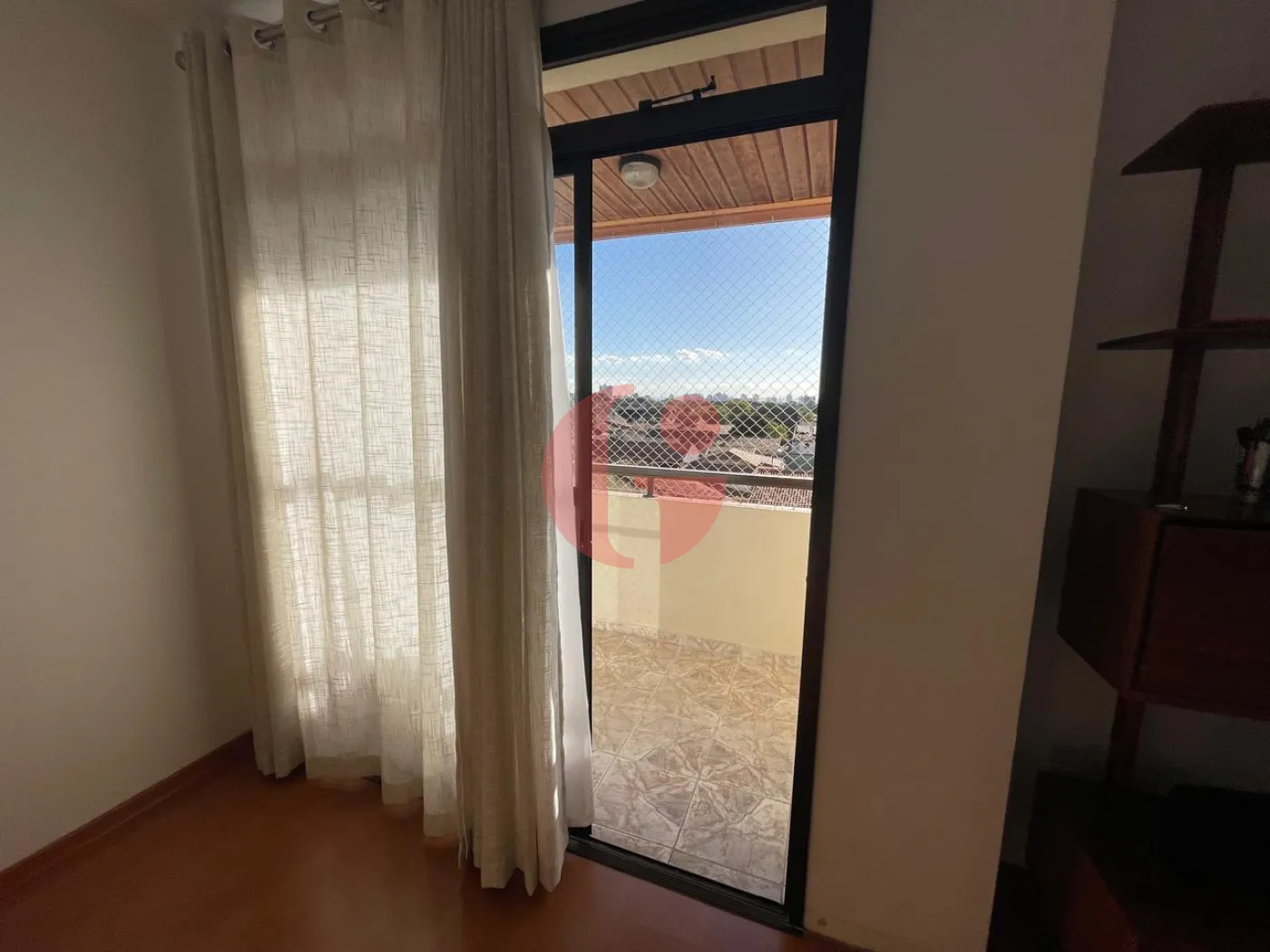 Comprar Apartamento / Padrão em São José dos Campos R$ 680.000,00 - Foto 2