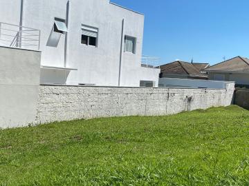 Terreno em condomínio fechado para venda de 467m² no Altos da Serra V | Urbanova