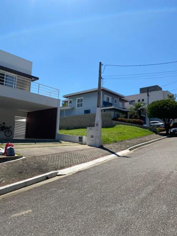 Terreno em condomínio fechado para venda de 467m² no Altos da Serra V | Urbanova
