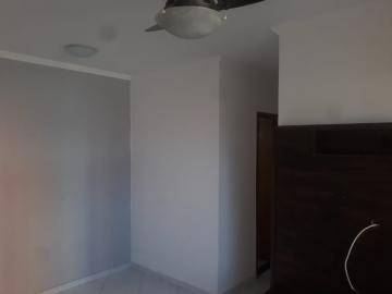 Alugar Apartamento / Padrão em São José dos Campos. apenas R$ 230.000,00