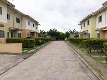 Alugar Casa / Condomínio em São José dos Campos. apenas R$ 315.000,00