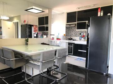 Alugar Apartamento / Padrão em São José dos Campos. apenas R$ 220.000,00