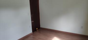 Apartamento / Padrão em São José dos Campos Alugar por R$1.100,00 Apartamento / Padrão em São José dos Campos Alugar por R$1.100,00