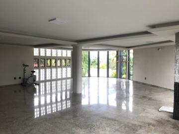 Casa térrea em condomínio fechado para venda e locação de 04 Dorm. e 02 Suítes - 505,00m² no Urbanova