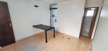 Alugar Apartamento / Padrão em São José dos Campos. apenas R$ 208.000,00