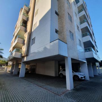 Alugar Apartamento / Padrão em Ubatuba. apenas R$ 695.000,00