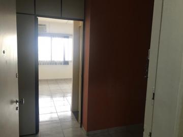 Sala comercial com 33 m² no Centro.