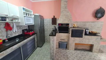 Casa para venda de 03 Dorm. e 01 Suíte - 235m² no Jardim Ismênia