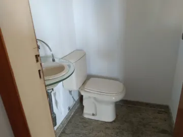 Andar alto, apartamento com 4 dormitórios sendo 1 suite, 2 vagas de garagem.