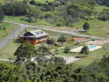 Terreno  em condomínio fechado com 1.000m² no Recanto Santa Bárbara -Jambeiro.