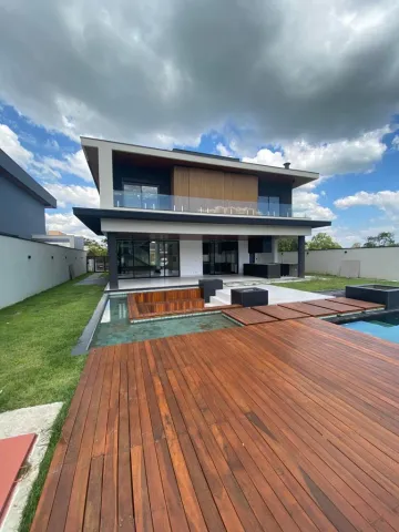 Casa em condomínio para venda com 04 suítes - 460m² no Reserva Do Paratehy Sul.