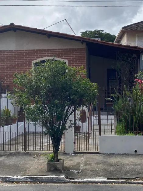 Alugar Casa / Padrão em São José dos Campos. apenas R$ 465.000,00