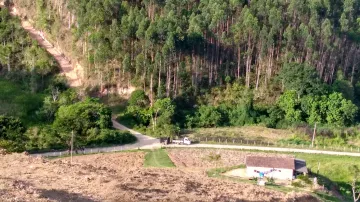 Fazenda para venda de 54 alqueires em Paraibuna.