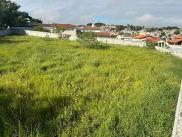 Terreno de esquina para venda com 1.500m² - Jardim Bela Vista Jacareí