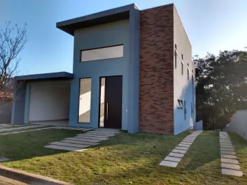 Casa/sobrado em condomínio para venda com 4 quartos e 7 vagas de garagem com 358m² - Jambeiro