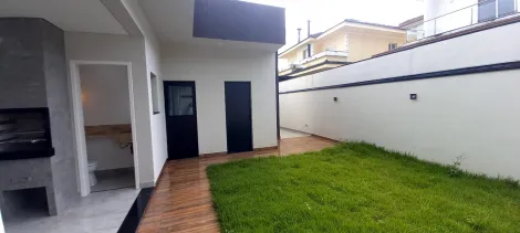 Casa em condomínio para venda com 3 quartos e 4 vagas de garagem com 160m² - Caçapava