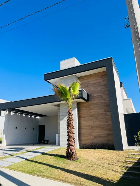 Casa térrea em condomínio para venda com 3 suítes e 3 vagas de garagem com 187m² - Caçapava