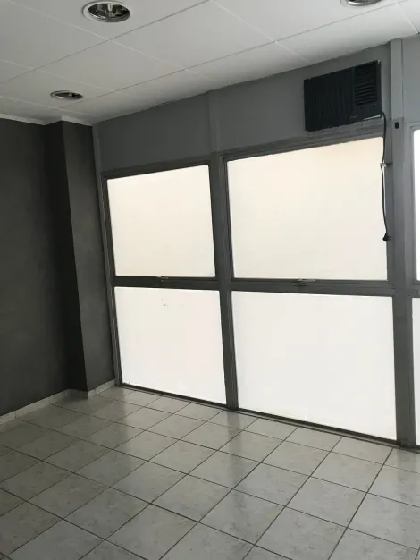 Alugar Comercial / Sala em Condomínio em São José dos Campos. apenas R$ 700,00