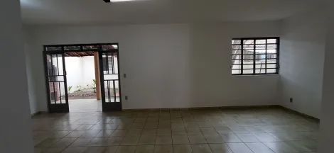 Casa/sobrado para venda com 3 quartos e 1 edícula com 182m² - Vila Ema