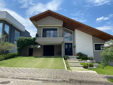 Casa/sobrado em condomínio para venda com 5 suítes e 3 vagas de garagem com 580m² - Urbanova