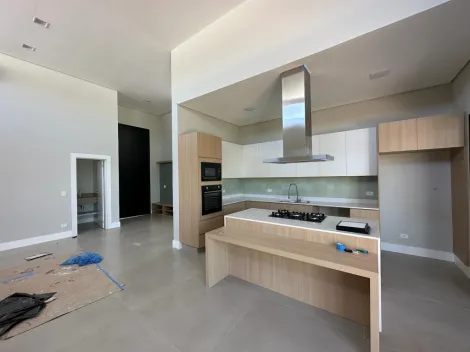 Casa térrea em condomínio para venda com 3 suítes e 2 vagas de garagem com 226m² - Urbanova