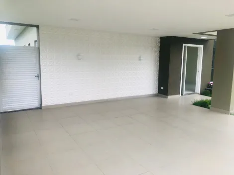 Casa térrea para venda com 3 quartos e 2 vagas de garagem com 179m² - Bairro da Floresta