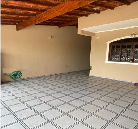 Sobrado para venda com 3 quartos e 2 vagas de garagem - 81m² no Jardim das Indústrias