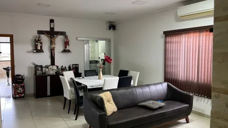 imagem 2 - Duas amplas casas e ponto comercial à venda ou locação na Região Central | Jardim Bela Vista imagem 2 - Duas amplas casas e ponto comercial à venda ou locação na Região Central | Jardim Bela Vista