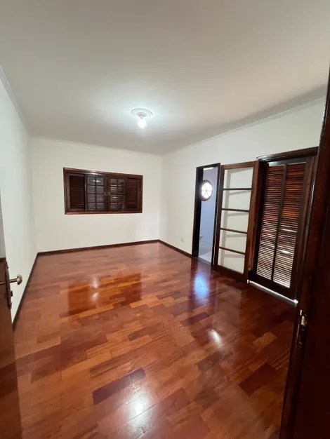 imagem 3 - Casa sobradada para venda com 7 quartos - 479m² no Jardim Satélite imagem 3 - Casa sobradada para venda com 7 quartos - 479m² no Jardim Satélite