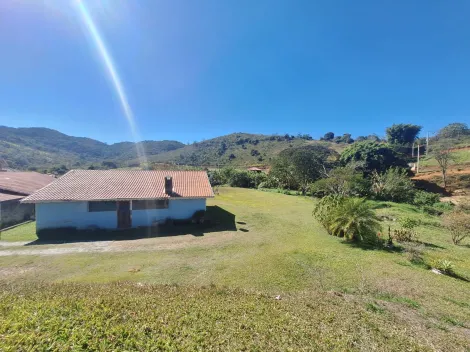imagem 1 - Casa para venda com 03 quartos e 04 vagas de garagem - 150m² em Santo Antônio do Pinhal imagem 1 - Casa para venda com 03 quartos e 04 vagas de garagem - 150m² em Santo Antônio do Pinhal