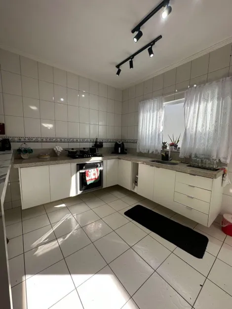 imagem 2 - Casa térrea para venda com 3 quartos sendo 1 suíte - 145m² no bairro Bosque dos Ipês imagem 2 - Casa térrea para venda com 3 quartos sendo 1 suíte - 145m² no bairro Bosque dos Ipês