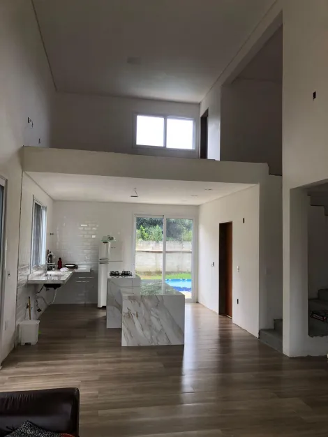 imagem 1 - Chácara para venda com 04 quartos - Terreno com 1.000m² em Caçapava imagem 1 - Chácara para venda com 04 quartos - Terreno com 1.000m² em Caçapava