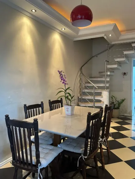 imagem 2 - Sobrado em condomínio para venda com 3 quartos (1 suíte) - 250m² no bairro Jardim Uirá imagem 2 - Sobrado em condomínio para venda com 3 quartos (1 suíte) - 250m² no bairro Jardim Uirá